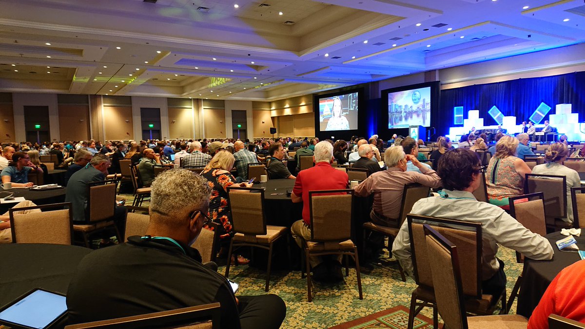 Fabulous to be here in Orlando at #ASFPM2022 with 1500 floodplain managers, but also wish I was with my #FMA2022 friends and colleagues in Toowoomba. Go well everyone!