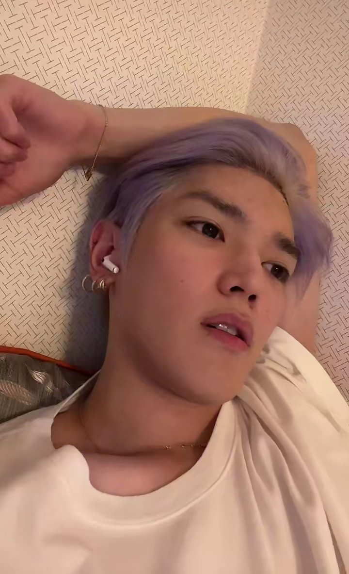LOOKSTY's tweet photo. #TAEYONG https://t.co/lnhRENCHcq