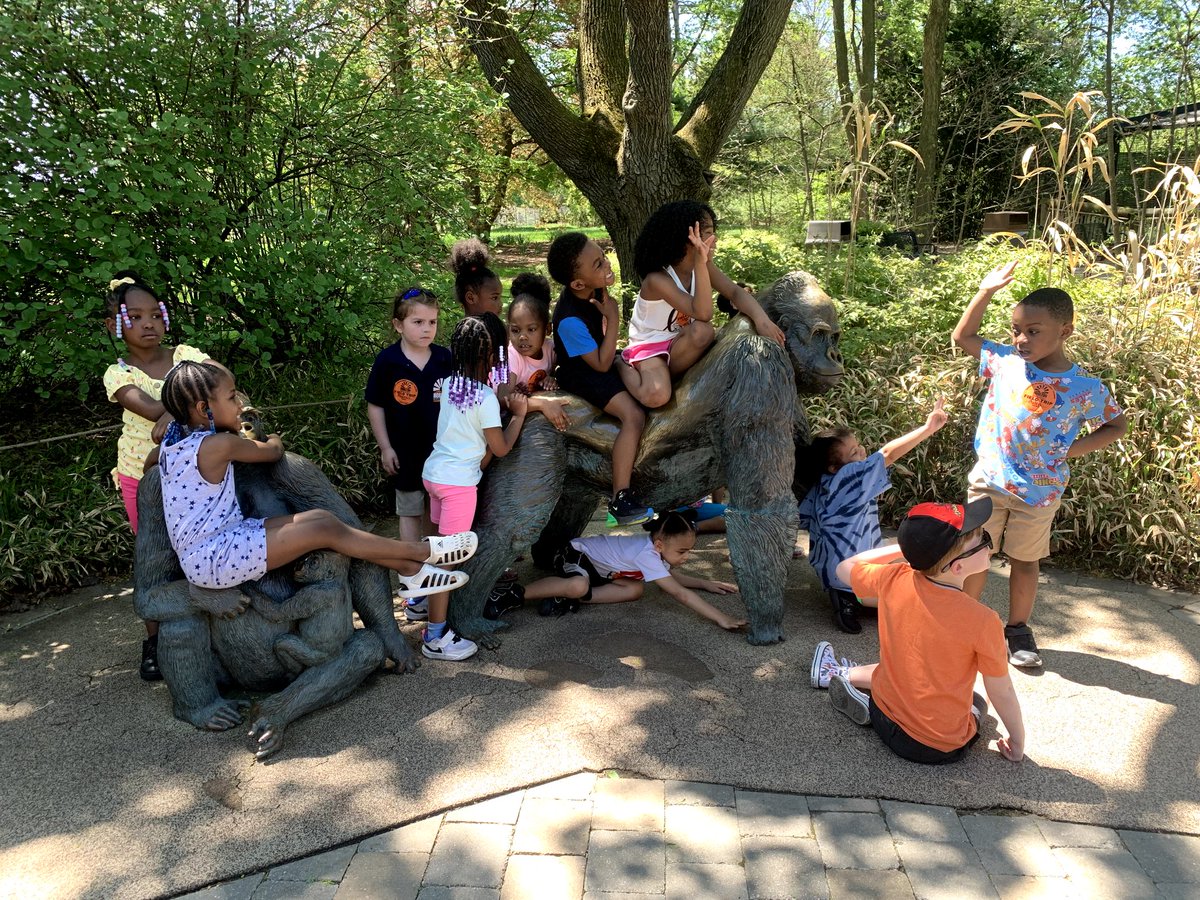 hsaspringfield's tweet image. It wasn't just an-otter day for Kindergarten. They recently had a turtley emu-zing time @ToledoZoo.  Yes, these puns are on porpoise.   #WeAreConcept @ConceptSchools @HSASPrincipal