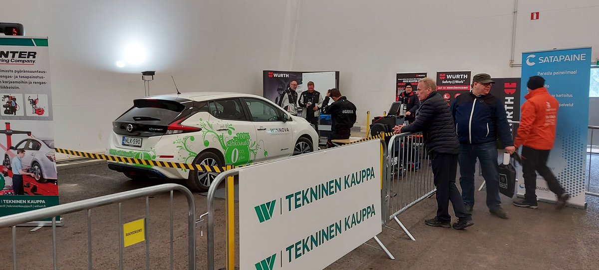WinNovaOnline's tweet photo. #Taitaja2022 Pelastusharjoitusalueen tunnelmia tänään - myös keskiviikkona 18.5. Lähde mukaan! #Työniloa 💚💙 Ohjelma ja lisätiedot https://t.co/odCoHchYnz https://t.co/ITecgO3Yig