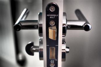 LockShopDirect tweet picture