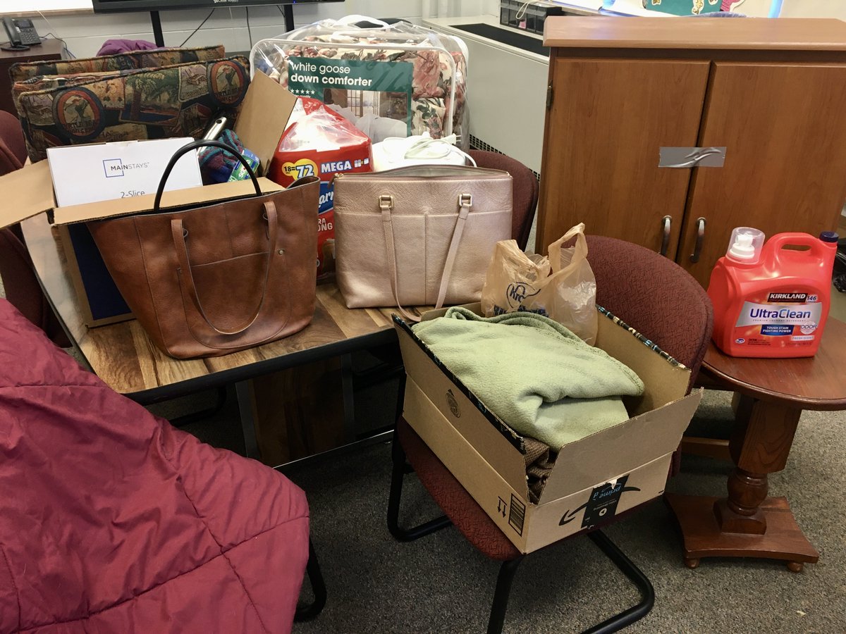 HMS_YSC's tweet photo. FRYSCs are all about collaboration - w/ the community &amp; each other! Today, I'm making a home delivery of needed items for a "shared family" who have also been supported by my amazing colleagues at Geo. Unseld, Watterson ES &amp; Fairdale HS! @JCPSMiddleEA @JCPSAsstSuptASP @FRYSC_JCPS https://t.co/TpfIfXwe8J