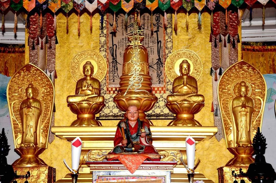 JITSARDAR14's tweet photo. 🙏 बुद्धं शरणं गच्छामि।। 🌼🌼🌼🙏
#budhistsaga
#nirvana
#monastry
#truefruitofknowledge
#peaceofmind 😇💚🤍💙 https://t.co/r1B47fkfxn