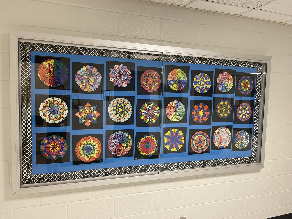 wtboearts's tweet photo. ALT Grade 5 Artists Created Radial Symmetry Art in Mrs. Sarao’s Art Class #shiningbrightereveryday #art #radial #symmetry #colors @WarrenSchoolsNJ https://t.co/y5fGjT3aQ1