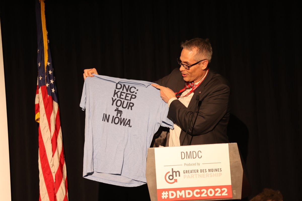 DSMpartnership's tweet photo. At #DMDC2022, business and community leaders rally to #KeepIowaFirst in the presidential nomination season. https://t.co/q8b2RQ64wU Via @BusinessRecord #DSMUSA https://t.co/QX6uGxWVrk
