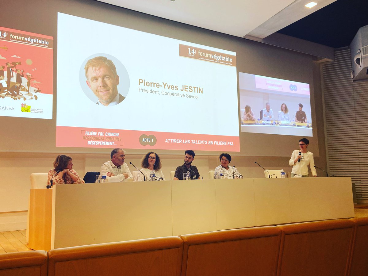 blampinfruits's tweet photo. #ForumVegetable intéressant sur le thème de l’attractivité des métiers de la filière @FruitsLegumesFR continuons de faire rêver avec nos métiers ensemble et pensons aussi à la formation pour la fidélisation @UNCGFL @SaveursCommerce @Interfel https://t.co/xkdMFuZ0FW