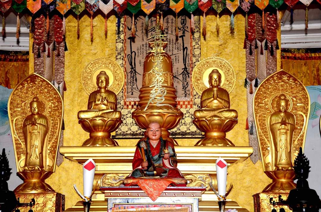 JITSARDAR17's tweet photo. 🙏 बुद्धं शरणं गच्छामि।। 🌼🌼🌼🙏
#budhistsaga
#nirvana
#monastry 
#truefruitofknowledge
#peaceofmind 😇💚🤍💙 https://t.co/R72LKUClnq