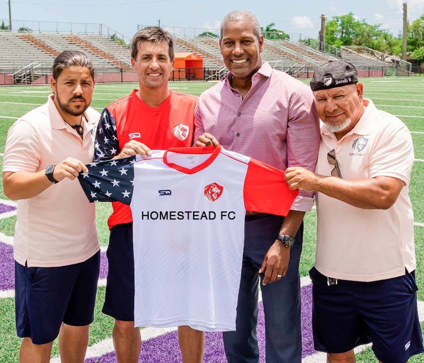 alerp91218's tweet photo. #ExRiver
El Dt @Robertotrotta69 asumió en el #HomesteadFC de la NSL- 1ra Div de la Liga Semiprofesional- y hará su estreno en una fecha especial para el club y la ciudad, el 1er partido en el Harris Field Park, el próximo 22/5 a las 18 hs. https://t.co/4zAtzOaS2r