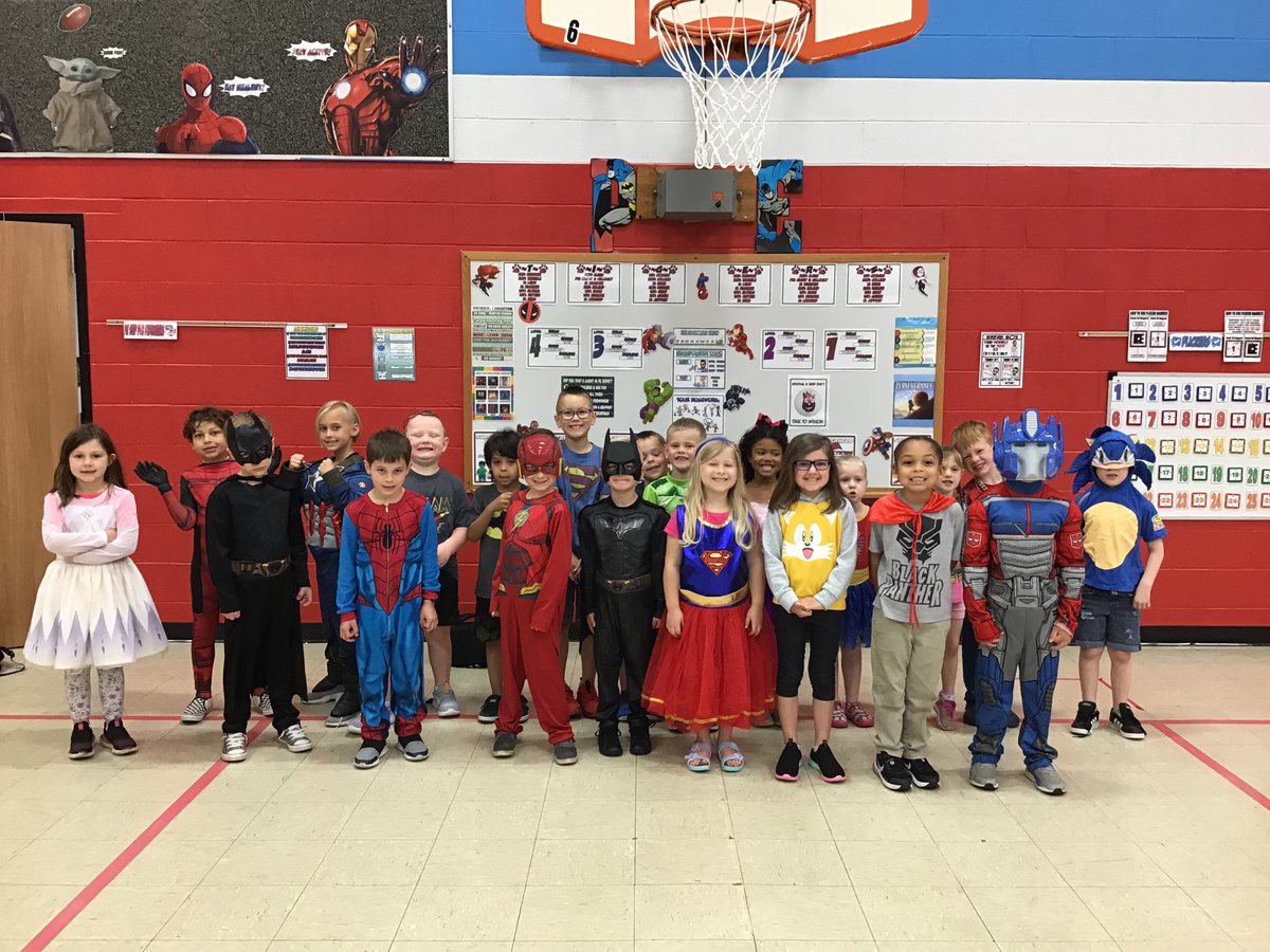 project_physed's tweet photo. 👻Save The City Tuesday👻

Be your favorite superhero.

#FieldDaySpiritWeek #physed https://t.co/fWe7q3mF4l