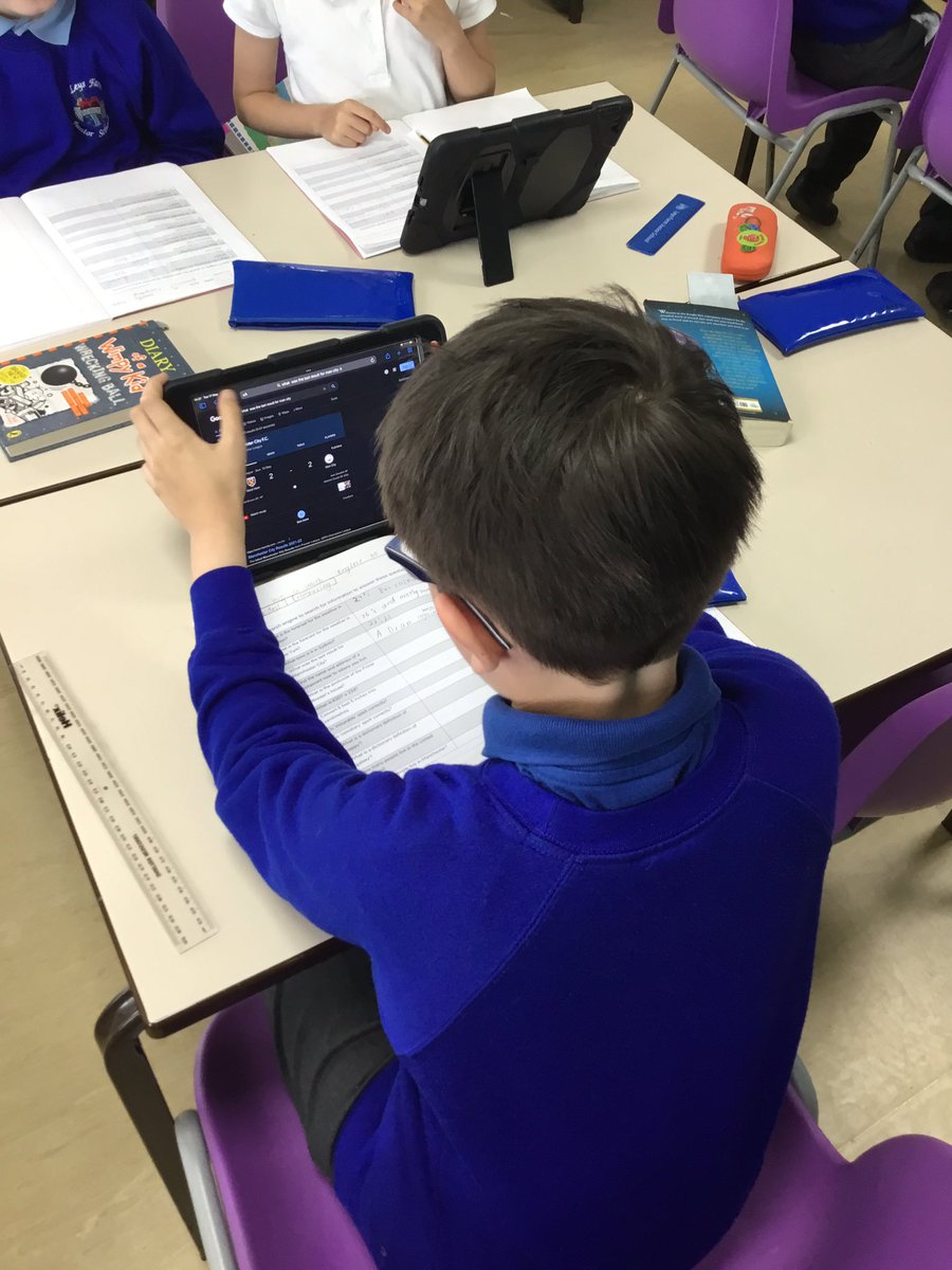 LeysFarm's tweet photo. Class 4W are enjoying using search engines this afternoon. Useful activity to help them remember to include specific search queries to find the information they need. #LFJSComputing @purpleMash https://t.co/sZq9jsJFRI
