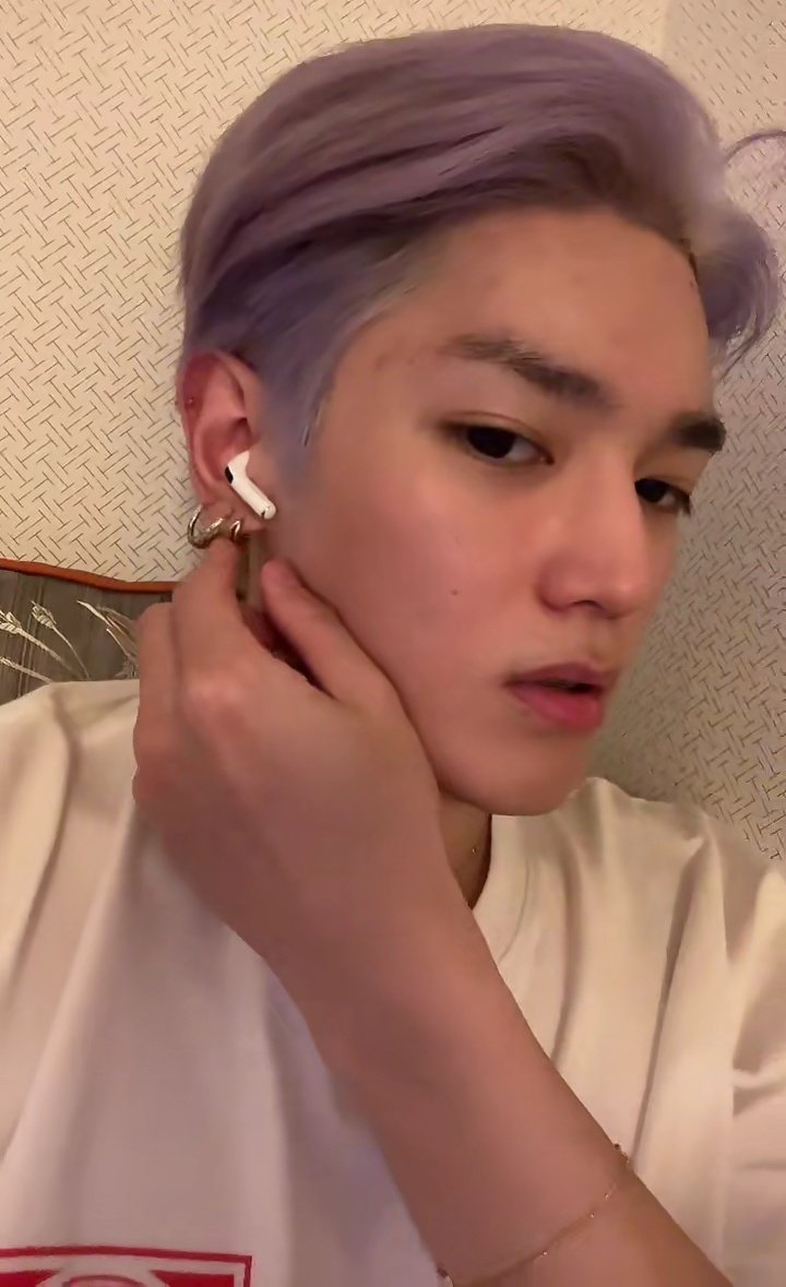 LOOKSTY's tweet photo. #TAEYONG https://t.co/ItiaGdDOMH