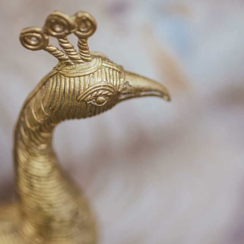 ms_bazaar's tweet photo. A souvenir of nature's beauty , crafted by hand 🌟

#dhokra #peacock #home #decor #handmadewithlove #missionshaktibazaar #odisha https://t.co/sNytc7yWA4