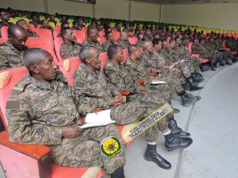 DanielsonKassa1's tweet photo. “የማዕከላዊ ዕዝ በሀገራችን ሉዓላዊነት ላይ ጥቃት የሚሰነዝሩ አሸባሪዎችን መደምሰስ በሚያስችል ወታደራዊ ቁመና ላይ እንደሚገኝ ተገለፀ። ብቁ ተዋጊ የሠራዊት አባላትን ለማፍራት ተችሏል” 

የዕዙ ዋና አዛዥ ሌተናል ጀኔራል ዘውዱ በላይ። https://t.co/hAJpzUBusX