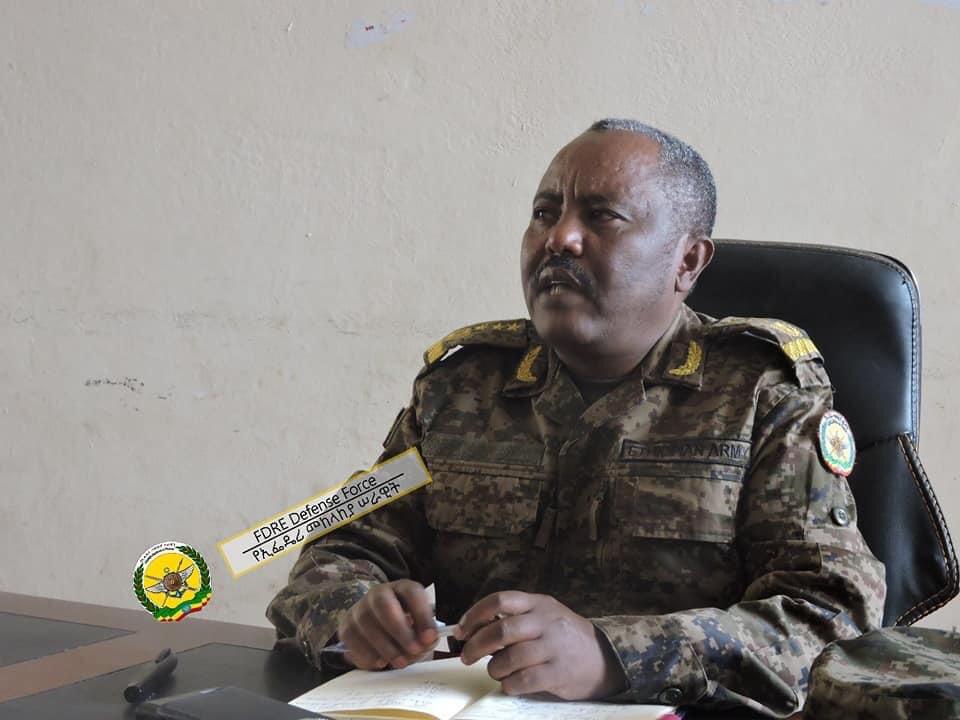DanielsonKassa1's tweet photo. “የማዕከላዊ ዕዝ በሀገራችን ሉዓላዊነት ላይ ጥቃት የሚሰነዝሩ አሸባሪዎችን መደምሰስ በሚያስችል ወታደራዊ ቁመና ላይ እንደሚገኝ ተገለፀ። ብቁ ተዋጊ የሠራዊት አባላትን ለማፍራት ተችሏል” 

የዕዙ ዋና አዛዥ ሌተናል ጀኔራል ዘውዱ በላይ። https://t.co/hAJpzUBusX
