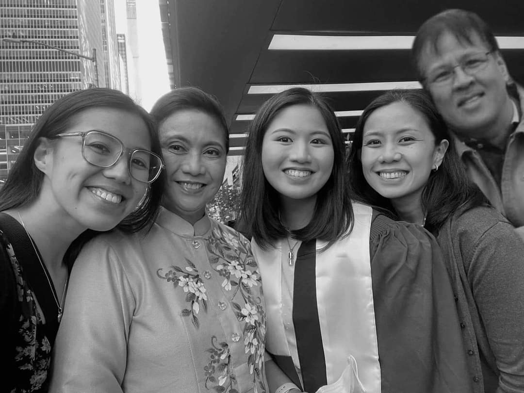 iamkrislyn24's tweet photo. @lenirobredo Congrats po mam... @lenirobredo 

Ccto. 📸 https://t.co/SIyaufvl4v