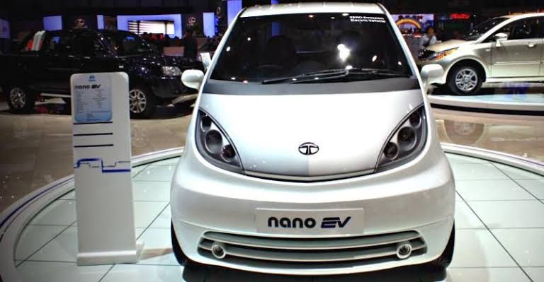 Shaan00799146's tweet photo. Legendary Mr. Ratan Tata's dream car is set to re-launch in all Electric. Yes, i am taking about Tata Nano EV.
#Tata #Tatamotors #RatanTata #nano #NanoEV #electric #electrical #ElectricVehicle #electricvehicles #EV #electriccars https://t.co/bGa9lpLTI9
