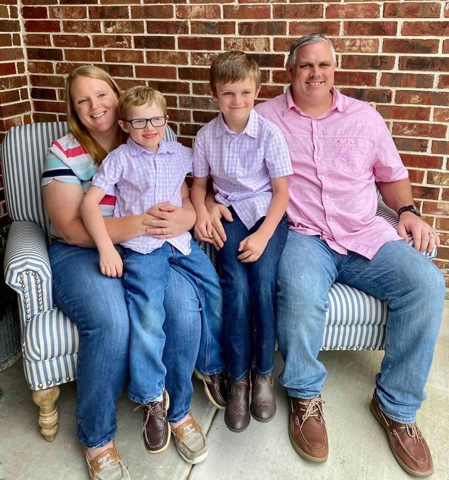 Congratulations to Jason Sanders on being named the Head Girls 🏀 Coach for the Boerne-Samuel V.Champion Chargers! Previously the Head Girls 🏀 Coach Lumberton and Silsbee! TABC President 2019-20! 232 career wins! Welcome Lauren, Parker, Callen and Coach to Boerne ISD!