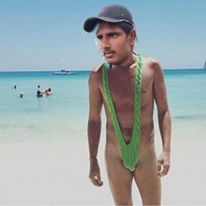 Yashbossfa's tweet photo. @CGowda07 @ShekarYASH8055 @YashDevotee1999 @Duckhaters777 @KicchaSudeep @rakshitshetty Child thulle 🤣 😅 dengudre sulemagane 🤣 https://t.co/32E4TmhvlD