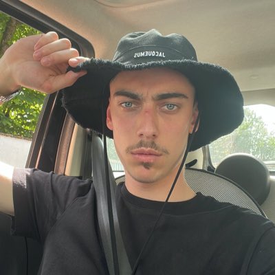 Trtflladr's tweet photo. #NouvellePhotoDeProfil https://t.co/We5z353HFI