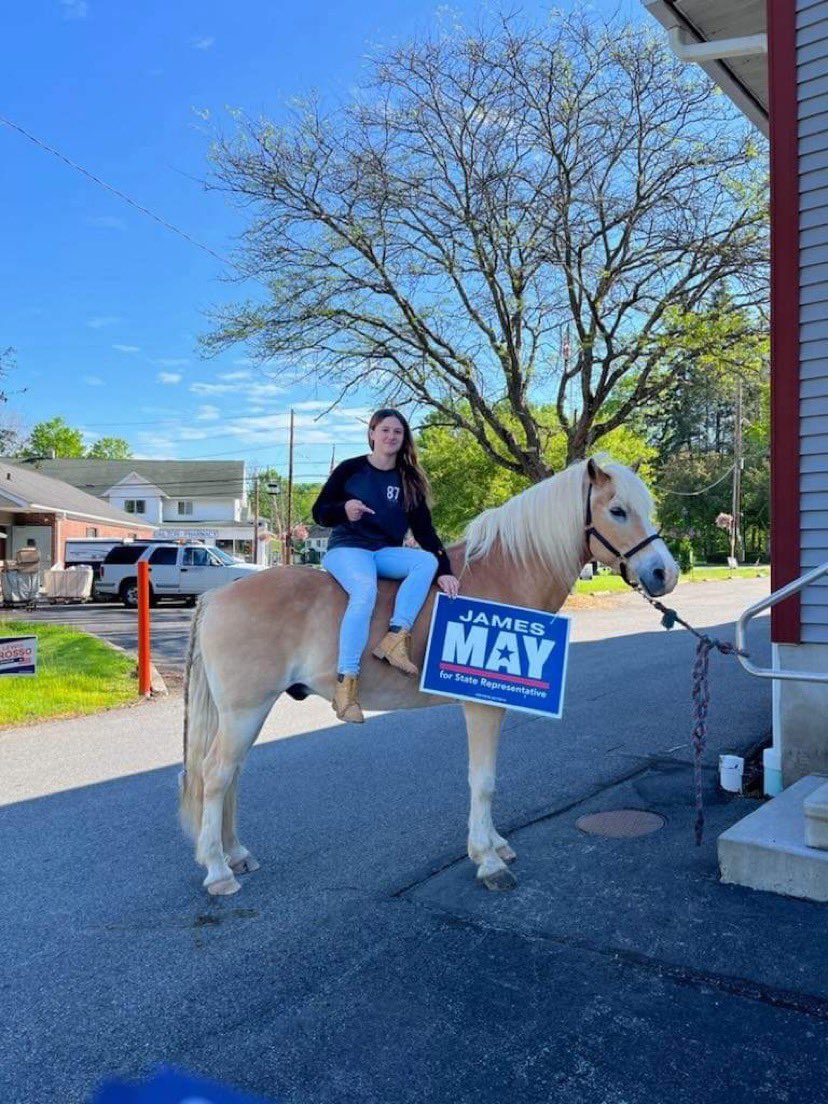 JamesEMay4's tweet photo. A young voter rode her horse to the Dalton precinct this morning to vote. She’ll be there until 11. https://t.co/BVtWjPW4dy