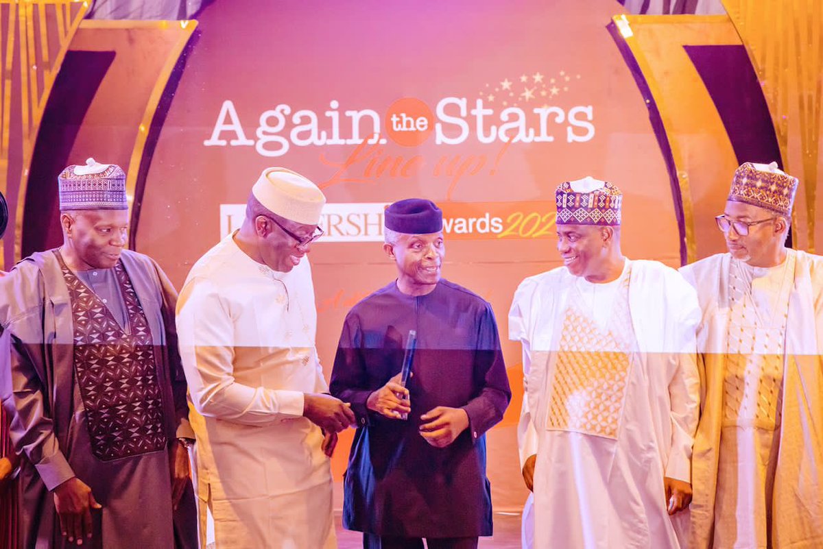 NGRPresident's tweet photo. Vice President @ProfOsinbajo receives the Leadership Man of the Year Award at the 2021 @LeadershipNGA Newspaper Conference and Awards, at the International Conference Center (ICC), Abuja, on 17th May, 2022.

📷: @tolanialli https://t.co/SBlFdjyFSP