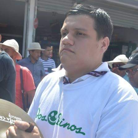 Fut_Programa2's tweet photo. Cómo Lo Comentamos Anteriormente @DeportivaCR Se Dedica a Formar Peleas Imaginarías en Su Mundo, Nadie Lo Pela Solo Para Llamar La Atención Se Pelea Con Periodistas, Agendas Deportivas, y Con el Público, Esa Es La clase de Persona que es Ricard Guido está Detrás de #DeportivaCR https://t.co/IzGjGAIJ8o