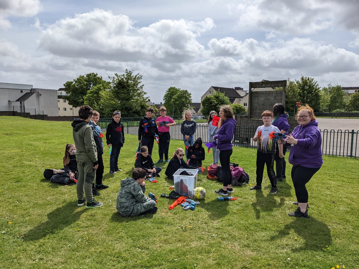I think Nerf Wars might be my favourite activity. Even better when it's a nice sunny Saturday!! <a href="/ysortit/">Y sort it</a> <a href="/AshleyYsortit/">AshleyYSortit</a> @LeeanneYsortit pew pew😂