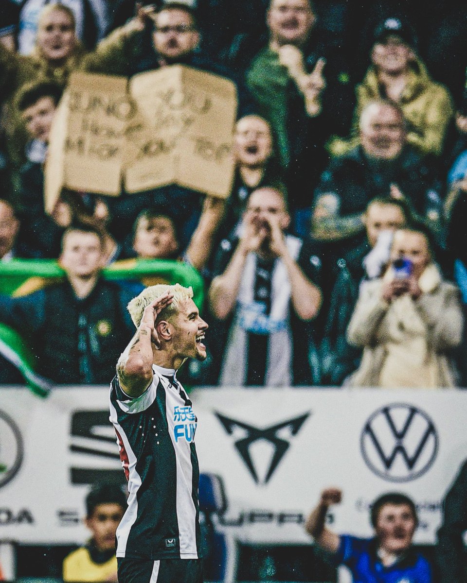 brunoog97's tweet photo. Have a great week nufc fans!! Thanks for everything and see you soon at home  😘🖤🤍 https://t.co/pRxQj9CcWX