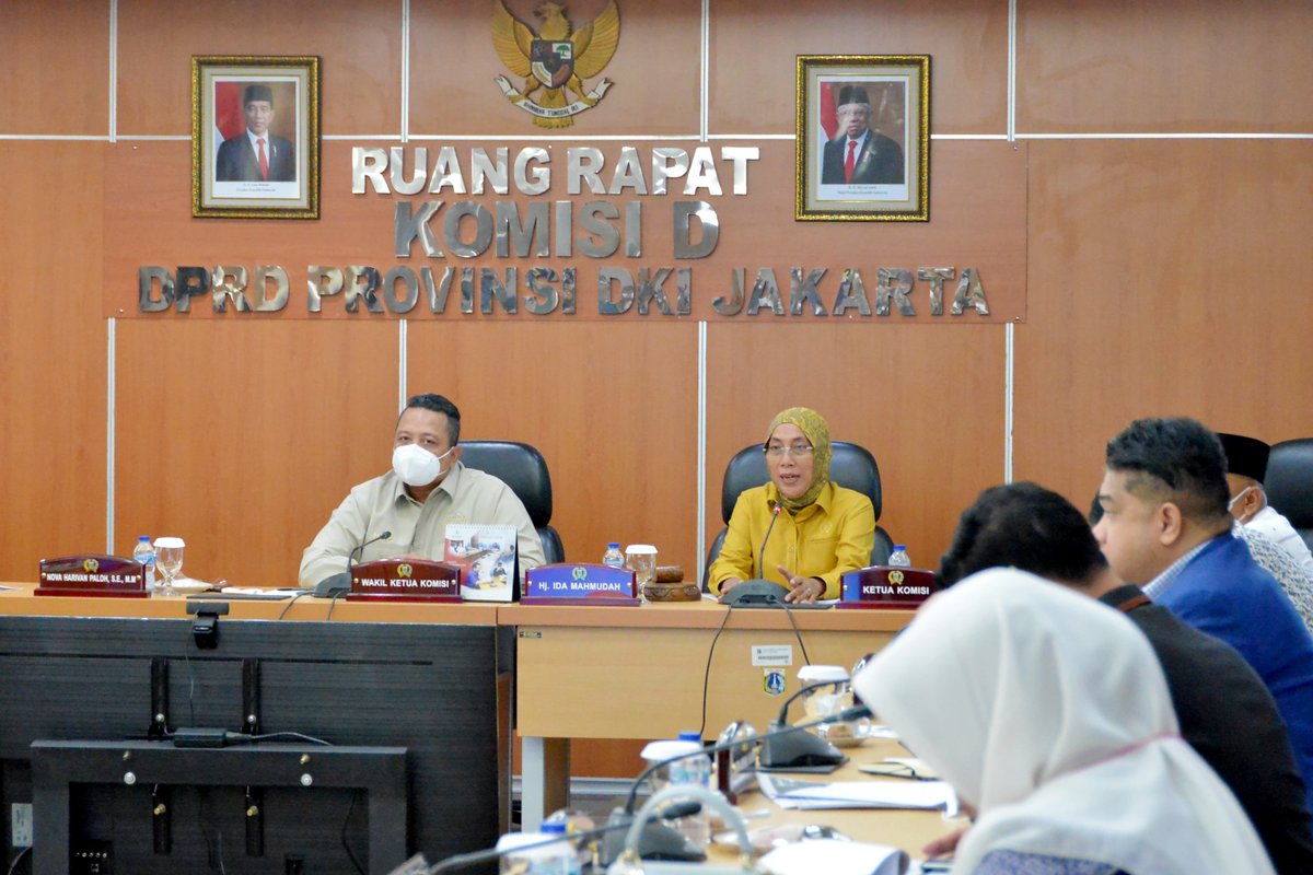 dprddkijakarta's tweet photo. Komisi D DPRD Provinsi DKI Jakarta menggelar rapat kerja bersama @dinaslhdki, @DinasSDAJakarta dan @perumahandki, Selasa (17/5), membahas program kerja di tahun 2023.
#DPRDDKI
#APBDDKI
#Jakarta
#programkerja
https://t.co/xEm9VHtnj4 https://t.co/LmgMPDFnEd