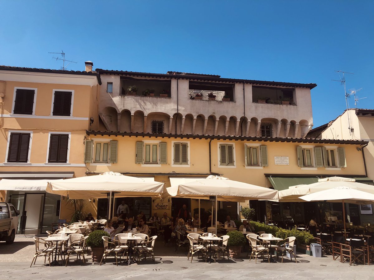 HotelBixio's tweet photo. #morning in #pietrasanta!
Con stile 🌶🌞 in #versilia #tuscany https://t.co/NcXJ5TI8ij