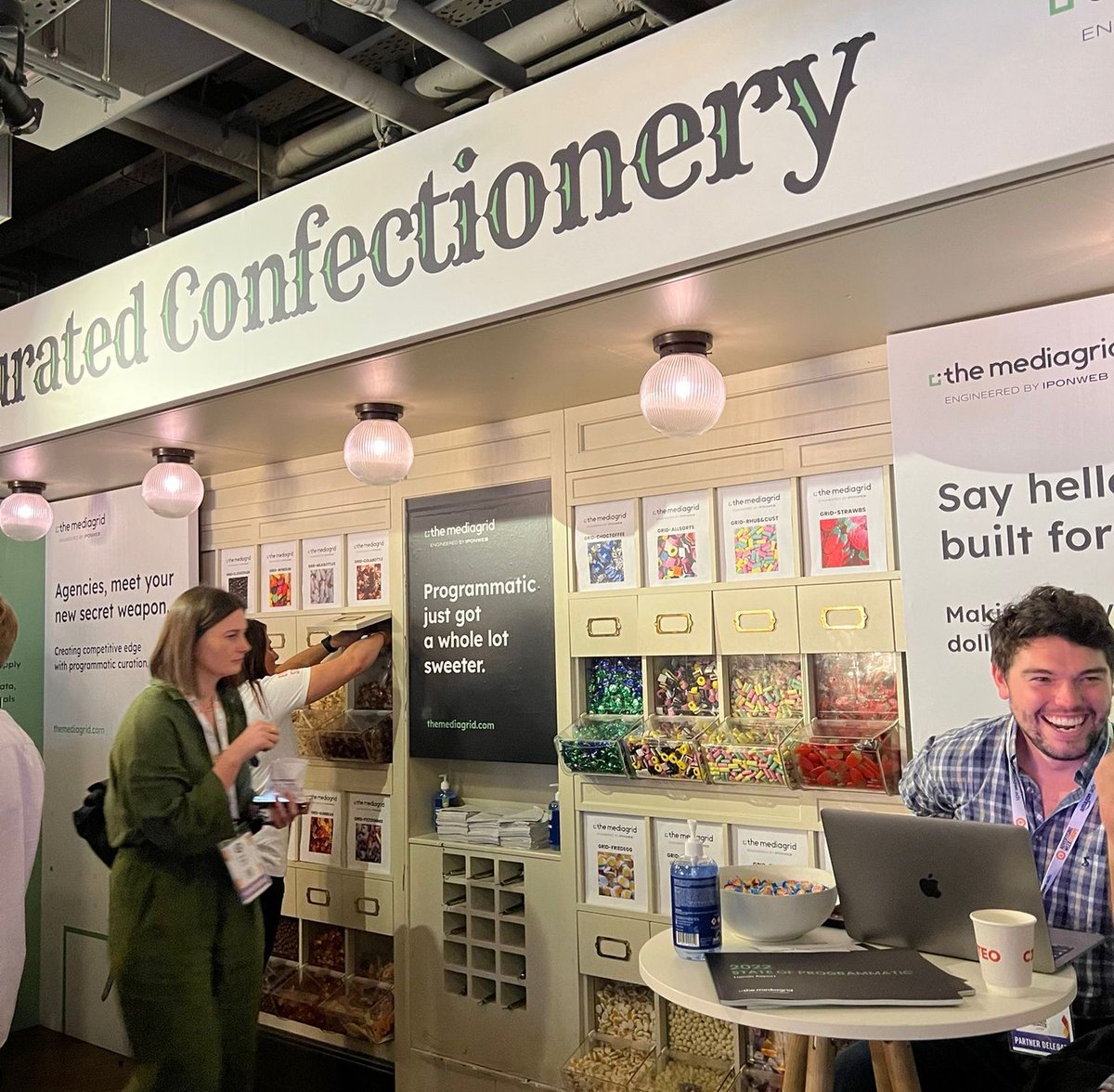 GoodLoopHQ's tweet photo. Some of our highlights from day 1 at Adweek Europe: @mmschocolate spoke about how they became the "streaming snack of choice" and @rorysutherland discussed how psychology influences the consumers' decision making. Can't wait for tomorrow!
#AWE2022 #AdweekEurope https://t.co/s1IP5sWehL