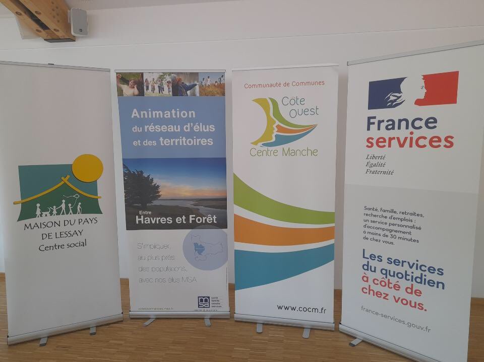 msacn1450's tweet photo. 📢🔴En direct ! Une journée sur l’accès aux #droits et au #numérique dans le cadre de la charte avec les #familles. En présence de la sous-préfète de #Periers et de 60 partenaires dont @cdc_cocm @CafManche #Cpam @carsat_ndie #FranceServices #MSA https://t.co/7gKqDuQwyS