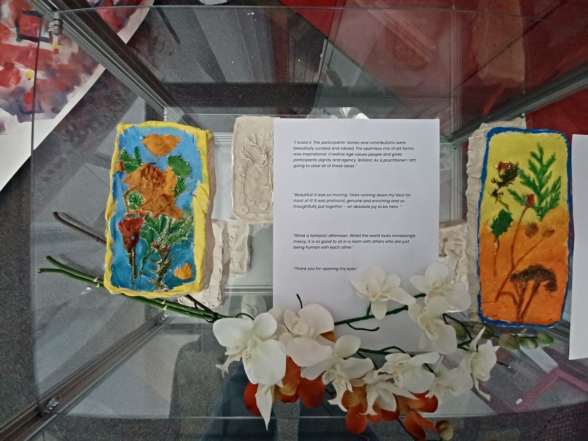 AgeUKGlos's tweet photo. Ida from our Community Circles Team stopped by this lovely exhibition in #Cheltenham Library celebrating #DementiaActionWeek2022, organised by some of the local organisations working with those experiencing dementia. #CheltenhamDementiaActionAlliance #OpenArms #CreativeAge https://t.co/OPthoJv3Cl