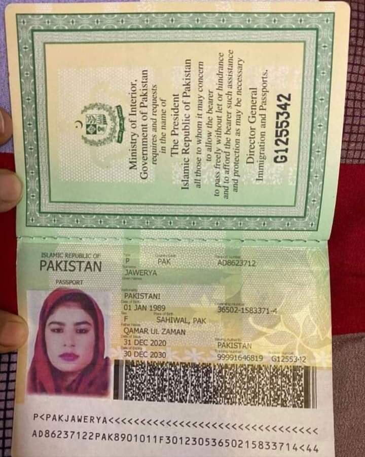 Freyabuilds's tweet photo. ...Attention plz Sahiwal💐....
پوسٹ اگر کسی وسیلے گھر والوں یا رشتہ داروں تک پہنچے تو نمر پررابطہ کریں
00971556293840 
الله پاک تعالیٰ اس بہن کو مغفرت نصیب فرمائے🤲جو ساہیوال 160/9L سے تعلق رکھتے ہوں یہ بہن دوبئی ہسپتال میں وفات پا گئی ہیں اور انکا تعلق ساہیوال سےہے👇🏻 https://t.co/zK85F4Gwh9