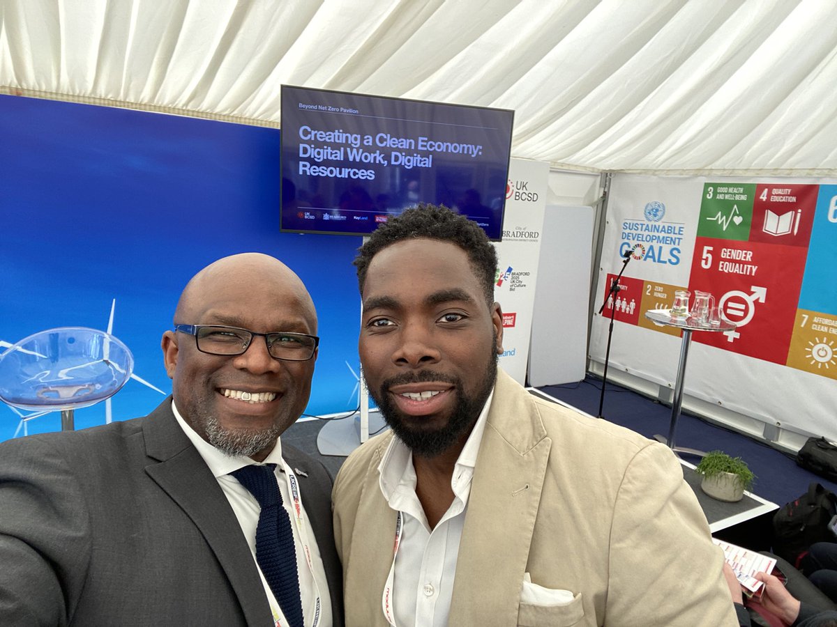 And nothing would be complete without the presence 🎁 of my guy and future leader <a href="/aayyoo/">Ayo Ajayi</a> 🤜🏾🖤🤛🏾 @DCS_Leaders