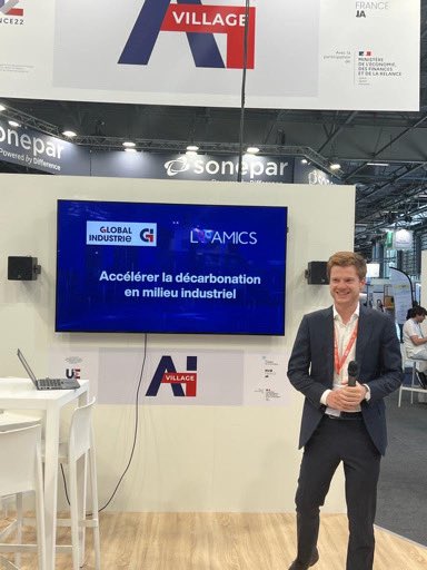 loamics's tweet photo. [EN DIRECT 🎥] Simon, Directeur Projet chez @loamics vous présente comment accélérer la #décarbonation en milieu #industriel sur le salon @Salon_GI 🏭 https://t.co/DqjVCC9ENC