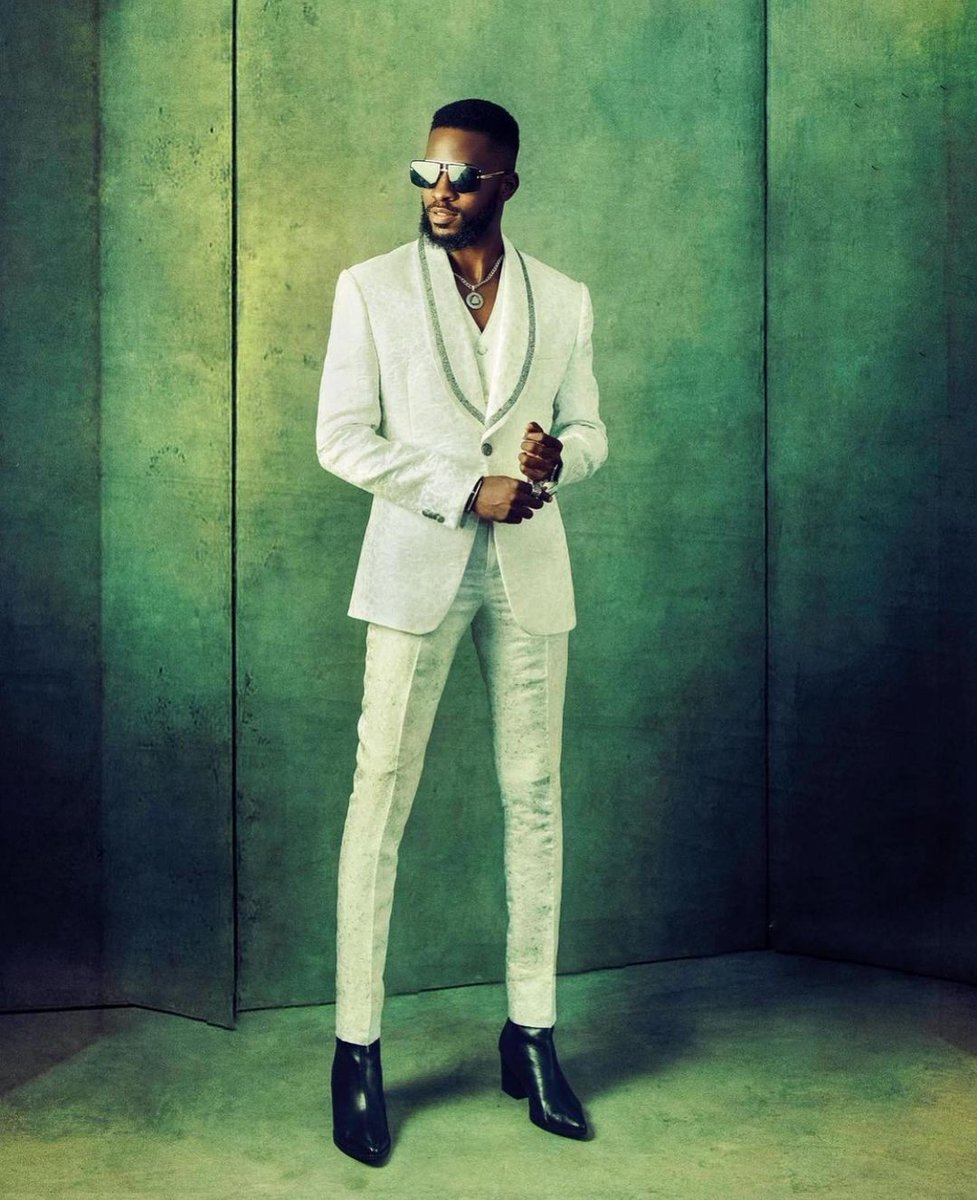 dejiandkola's tweet photo. Suits are not boring. They’re tasteful.😜😍#BellaStylista #Suitsharks #Dapperlydone #Brotherhoodofstyle #PulseNigeria247 #Stylerave
#Redcarpet #Amvca2022 #AMVCA8
Outfit @dejiandkola https://t.co/4D4gxTk5dD