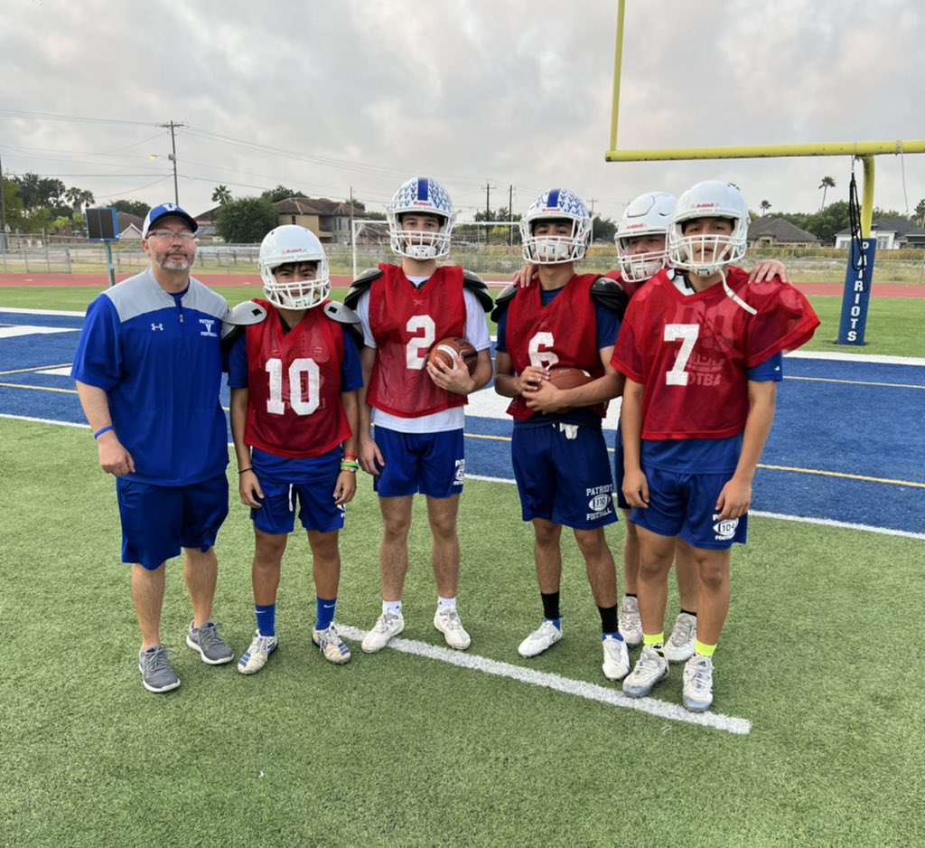 Coach Espino and the Patriot QB’s in the house!!!!

Spring Practice #15 is in the books!!!!! Final spring practice is on Thursday…time sure flies when you’re having fun!!!!!
#goldballchasing