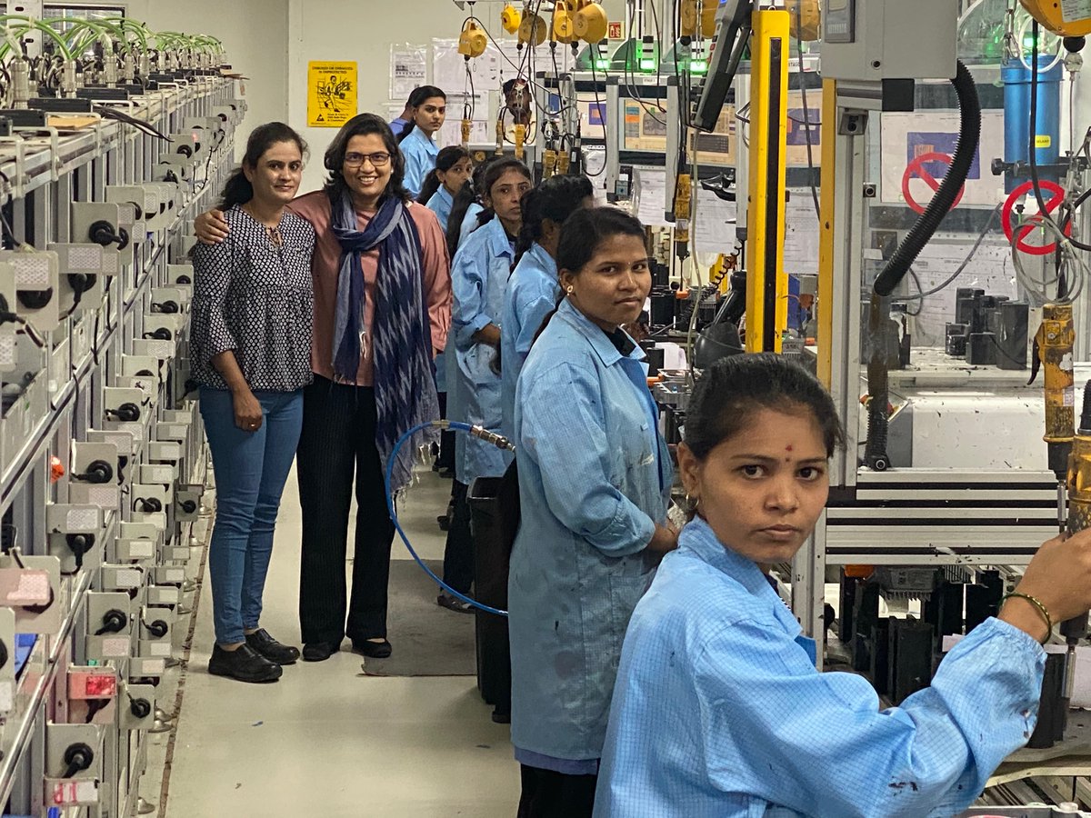 Today I walked in early to one of our assembly lines and couldnt stop myself from taking this photo. Our all women manned line for a component :-) Together we RISE!! @anandmahindra @MahindraRise