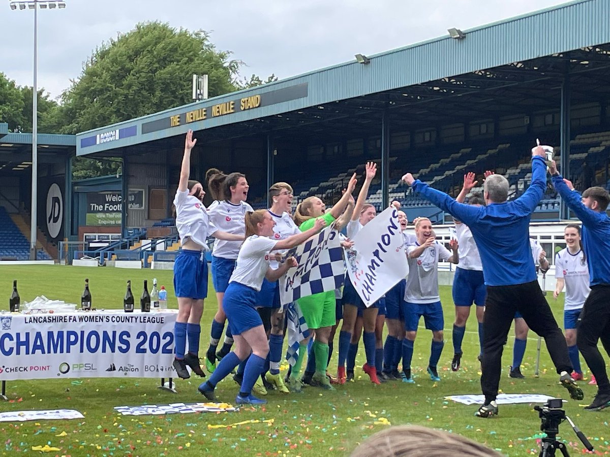 EventsAtGigg's tweet photo. ⚪️🔵 BFCSS | BFCFW Highlights ⚪️🔵
Check out the highlights from a momentous occasion that took place at Gigg Lane when Bury FC Women won the league 👇🏼
#BFCSS | #BFCFW | #Community | #GiggLane | #WomensFootball | #Champions
https://t.co/LZlJPTzqlk https://t.co/2CNUTTtgra