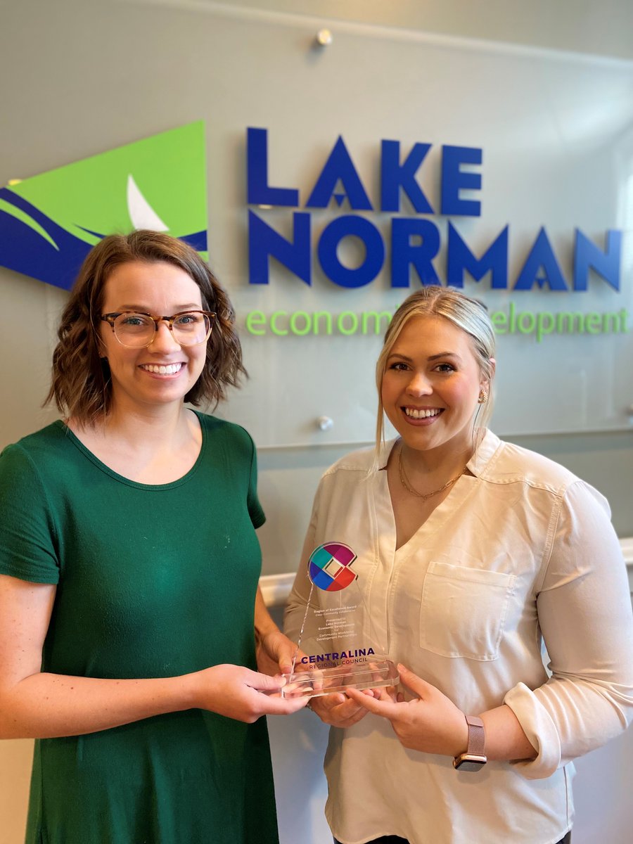 Centralina Regional Council (@wearecentralina) on Twitter photo Region of Excellence, Cross-Community Collaboration (Small Community) Award Winner: <a href="/lnedc/">Lake Norman EDC</a> won for prioritizing workforce development and community events, connecting students with job opportunities. Events involved <a href="/lnedc/">Lake Norman EDC</a> (<a href="/LKNChamber/">Lake Norman Chamber</a>), <a href="/HuntersvilleGOV/">Town of Huntersville</a> & <a href="/CharMeckSchools/">Charlotte-Mecklenburg Schools</a> Region of Excellence, Cross-Community Collaboration (Small Community) Award Winner: <a href="/lnedc/">Lake Norman EDC</a> won for prioritizing workforce development and community events, connecting students with job opportunities. Events involved <a href="/lnedc/">Lake Norman EDC</a> (<a href="/LKNChamber/">Lake Norman Chamber</a>), <a href="/HuntersvilleGOV/">Town of Huntersville</a> & <a href="/CharMeckSchools/">Charlotte-Mecklenburg Schools</a>