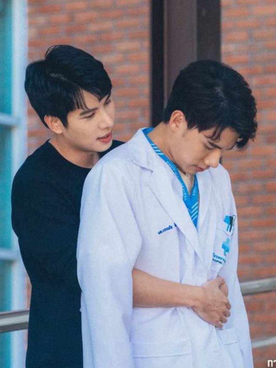animetalyss's tweet photo. Na frente das cameras🤗 / atrás 🔥
Motivo do meu surto diário. Eles ñ mudam 😂😍😍
 #maxtul #maxtuledit #maxtulisreal #tulmax #bl #bls #bltailandia https://t.co/EsldtpJhGE