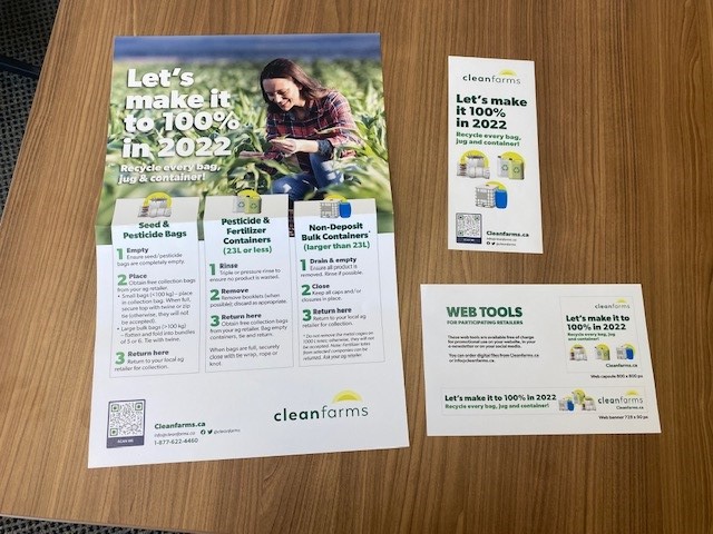 Kim_R_Timmer's tweet photo. Have you seen the latest @Cleanfarms P&amp;E materials? Here are the ON pieces &amp; they look good! These are en route to #ON collection sites &amp; available at https://t.co/8tB4huKDNB. We anticipate another successful collection season thanks to farmers + a fantastic collection network. https://t.co/bJzQN8xzM9