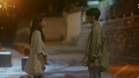 Hey_unniee's tweet photo. highschool ➡ lovers ➡ break up ➡ married couples ❤

looking at the same person forever. 

#OurBelovedSummer #KimDaMi #ChoiWooShik https://t.co/Nivz2oYLQl