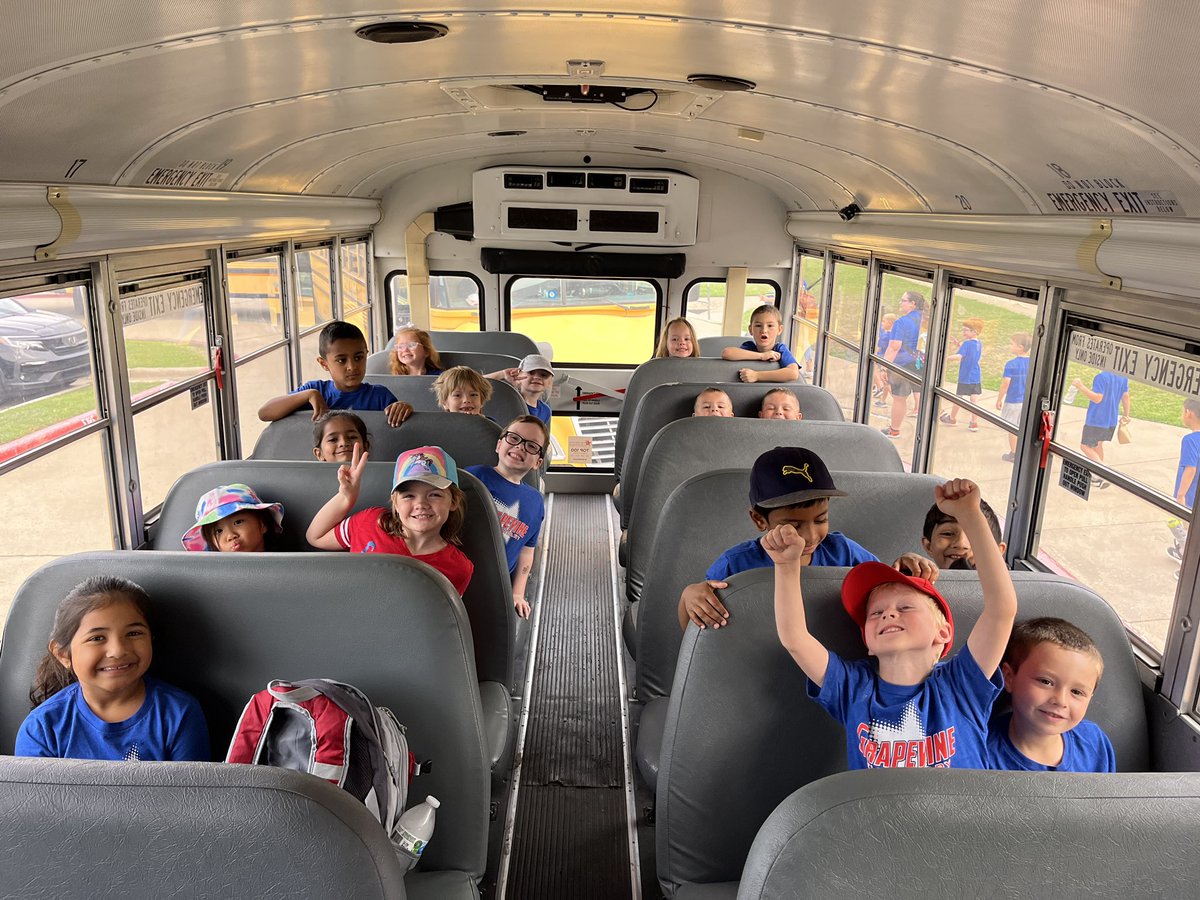 We’re off to the <a href="/DallasZoo/">Dallas Zoo</a> #GESShineOn