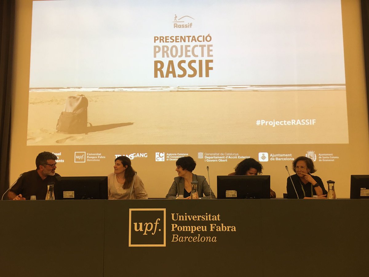 📣 Comencem amb la presentació del #projecteRassif! Des de l'<a href="/UPFBarcelona/">UPF Barcelona</a>, expliquem com Rassif treballa per protegir i garantir els drets d'infants i joves que migren sols, en origen, trànsit i destí, del Marroc a Catalunya.

Mira-ho en directe 👉🏽 bit.ly/3a7zend
🧵⬇️