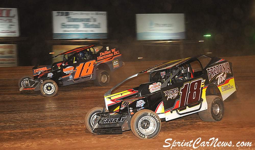 Lernerville's tweet photo. Don't miss the @TourBrp as they kickoff their 2022 schedule with us on Friday, May 20 with a complete show for the Big Block Modifieds, also with us will be the @peoplesnatgas Sprints, the Millerstown Pic-A-Part Pro Stocks  and the @RUSHLM! #CircleIT https://t.co/AxwIon46PT