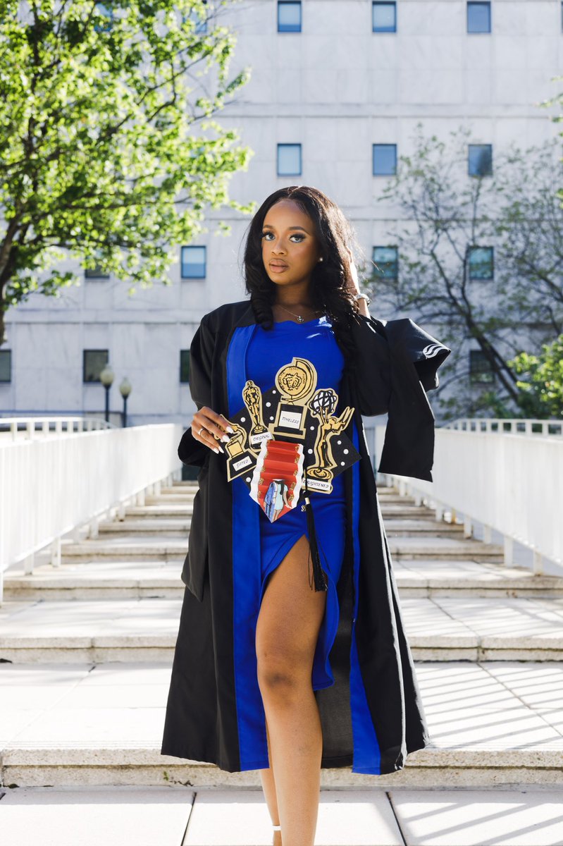 Kala_____'s tweet photo. #MasteredIt #GSU22 💙🤍✊🏽🎉 https://t.co/ECrW6em4aL