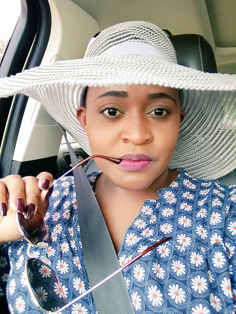 Let's see your Whatsapp profile picture 

Mine❤