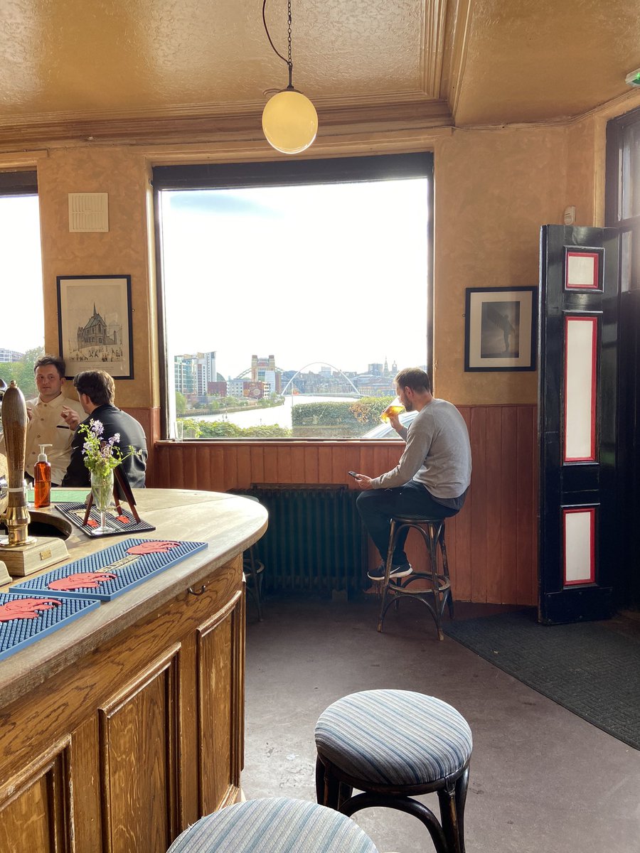 TheFreeTradeInn's tweet photo. Pint? https://t.co/EIl4iAK5wc